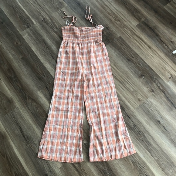 Women’s unbranded peach and white plaid jumpsuit - Picture 1 of 7
